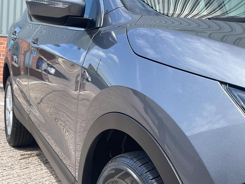 Nissan Qashqai 1.3 DIG-T Acenta Premium Euro 6 (s/s) 5dr