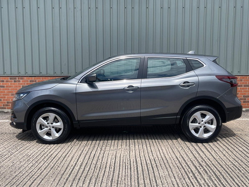 Nissan Qashqai 1.3 DIG-T Acenta Premium Euro 6 (s/s) 5dr