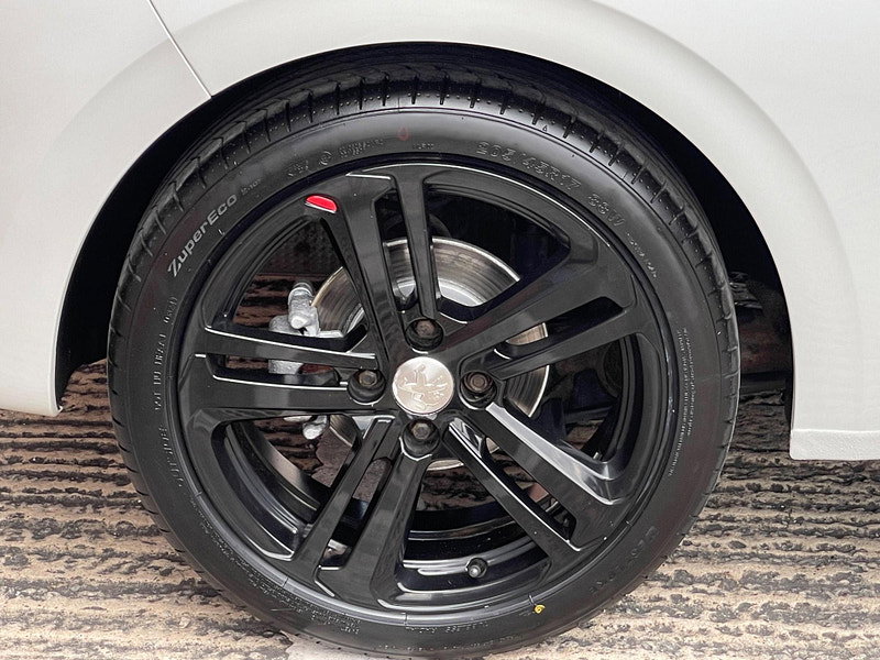 Peugeot 208 1.2 PureTech GT Line Euro 6 (s/s) 3dr