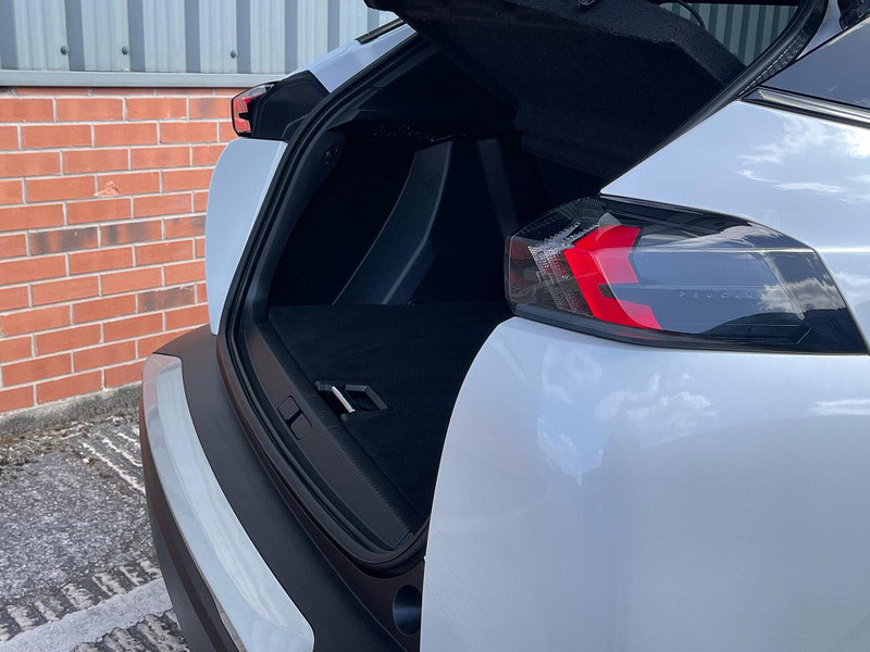 Peugeot E-2008 50kWh GT Premium Auto 5dr