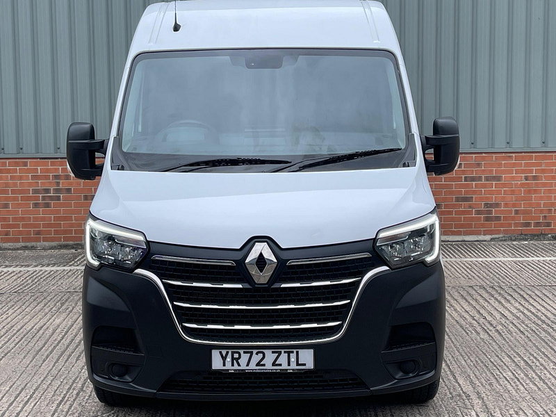 Renault Master 2.3 dCi 33 Business+ FWD MWB Medium Roof Euro 6 4dr