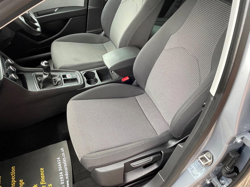 Seat Leon 1.6 TDI SE Dynamic Technology ST Euro 6 (s/s) 5dr