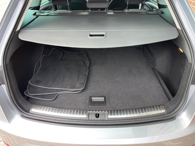 Seat Leon 1.6 TDI SE Dynamic Technology ST Euro 6 (s/s) 5dr