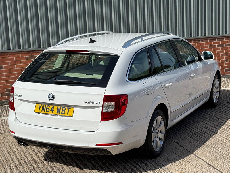 Skoda Superb 1.8 TSI Elegance DSG Euro 5 5dr