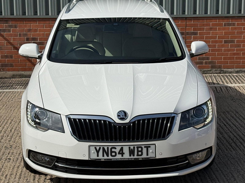 Skoda Superb 1.8 TSI Elegance DSG Euro 5 5dr