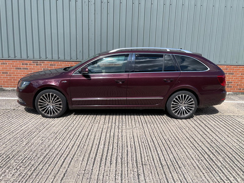 Skoda Superb 2.0 TDI Laurin & Klement DSG Euro 5 (s/s) 5dr