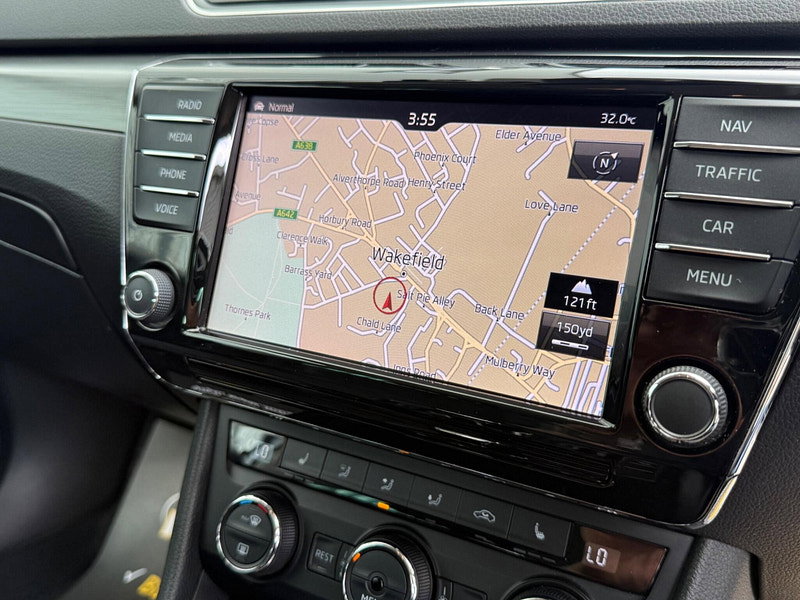 Skoda Superb 2.0 TDI SE L Executive DSG Auto 6Spd Euro 6 (s/s) 5dr