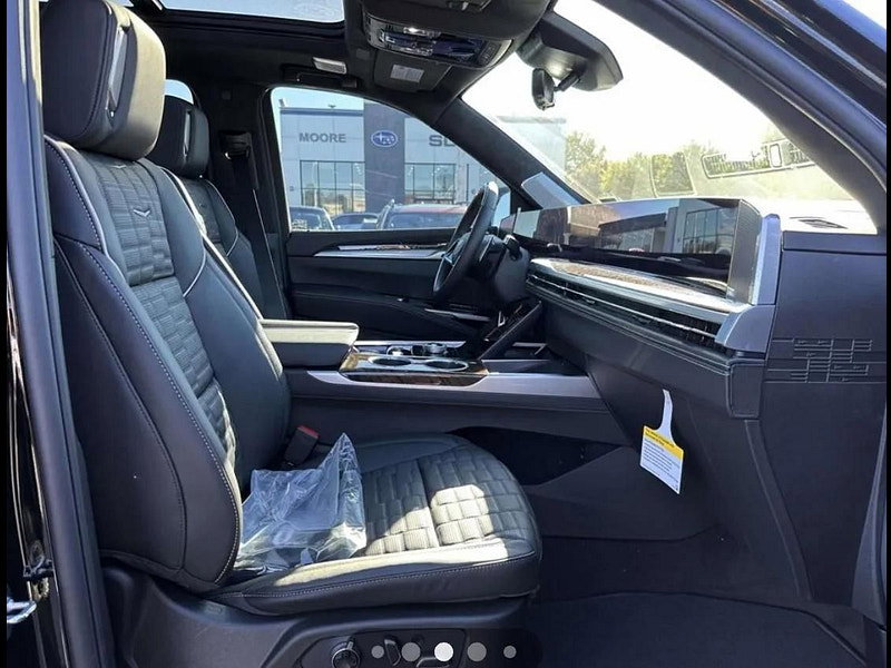 Cadillac Escalade PLATINUM  5dr Automatic 2026