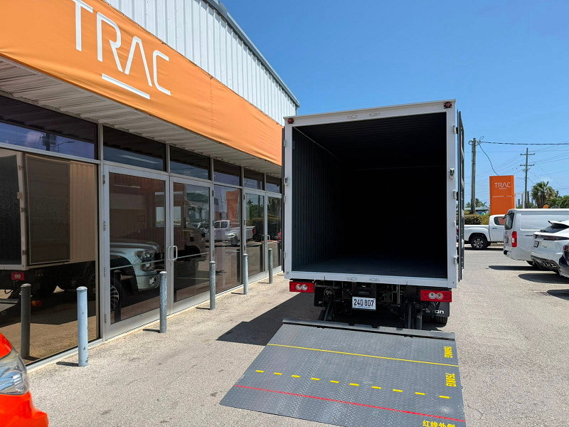 Foton Aumark DRY BOX & TAIL-LIFT 2dr Automatic 2026