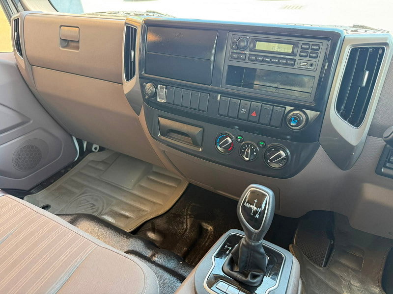 Foton Aumark DRY BOX & TAIL-LIFT 2dr Automatic 2026