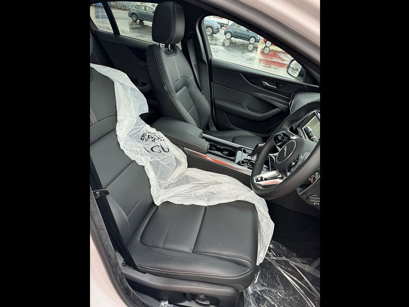 Jaguar XE RHD   D200 MHEV Limited Edition AWD 2.0L Diesel 8-Speed AT 204bhp 0dr Automatic 2026