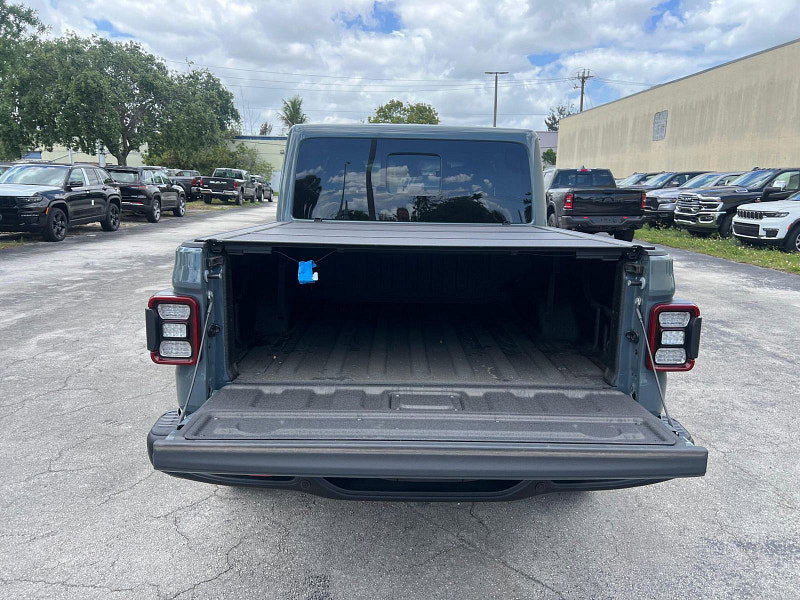 Jeep Gladiator Gladiator Rubicon X 4dr Automatic 2026