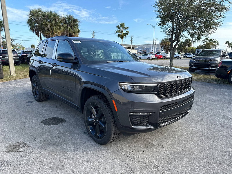 Jeep Grand Cherokee RHD New   Altitude 4x4 3.6L Gas 8-Speed AT 5-Seater 0dr Automatic 2026