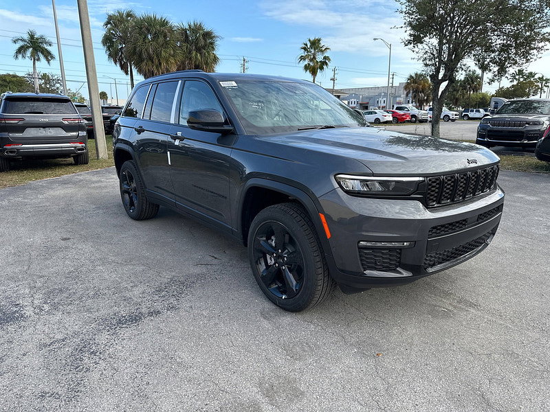 Jeep Grand Cherokee RHD New   Altitude 4x4 3.6L Gas 8-Speed AT 5-Seater 0dr Automatic 2026