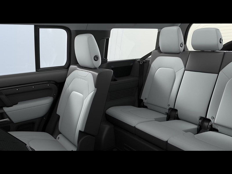 Land Rover Defender 130 D350 MHEV X-Dynamic SE 5dr Automatic 2026