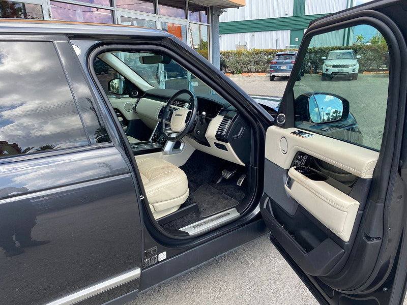 Land Rover Range Rover D300  5dr Automatic 2026