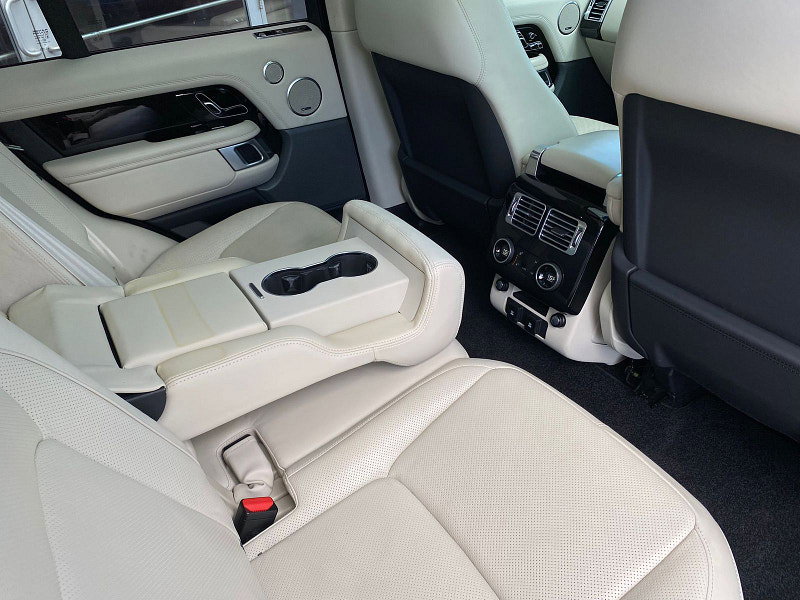 Land Rover Range Rover D300  5dr Automatic 2026