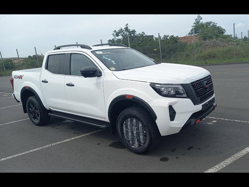 Nissan Navara PRO 4X 4x4 2.5L Turbodiesel 7-Speed AT 188 bhp 0dr Automatic 2026