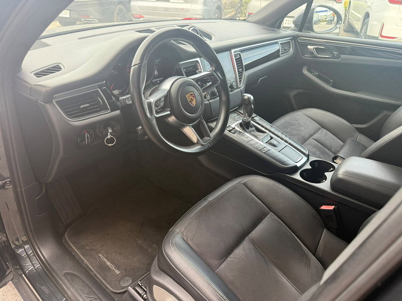 Porsche Macan Macan 5dr Automatic 2026
