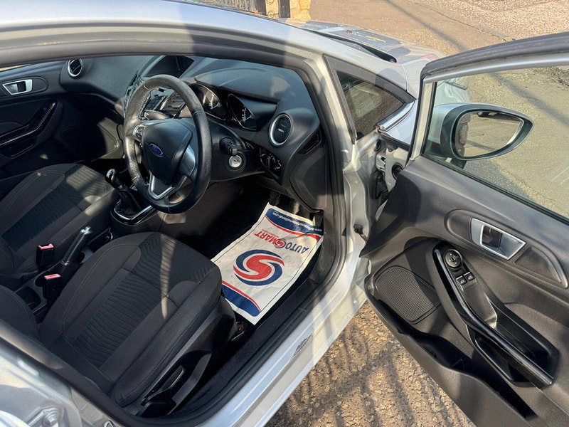 Ford Fiesta 1.25 Zetec Euro 6 5dr