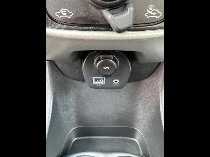 Peugeot 108 1.0 Active Euro 6 5dr