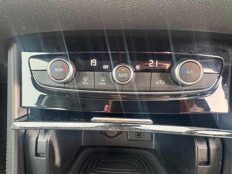 Vauxhall Grandland X 1.5 Turbo D BlueInjection Sport Nav Euro 6 (s/s) 5dr
