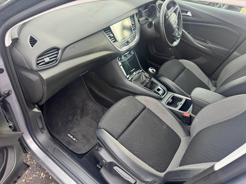 Vauxhall Grandland X 1.5 Turbo D BlueInjection Sport Nav Euro 6 (s/s) 5dr