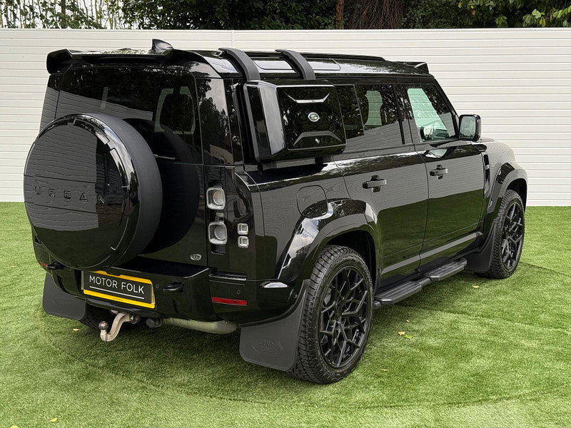 Land Rover DEFENDER 110 3.0 D300 MHEV X-Dynamic HSE Auto 4WD Euro 6 (s/s) 5dr