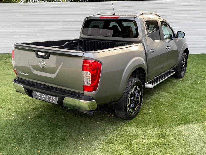 Nissan Navara 2.3 dCi Tekna Auto 4WD Euro 6 4dr