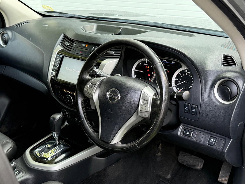 Nissan Navara 2.3 dCi Tekna Auto 4WD Euro 6 4dr