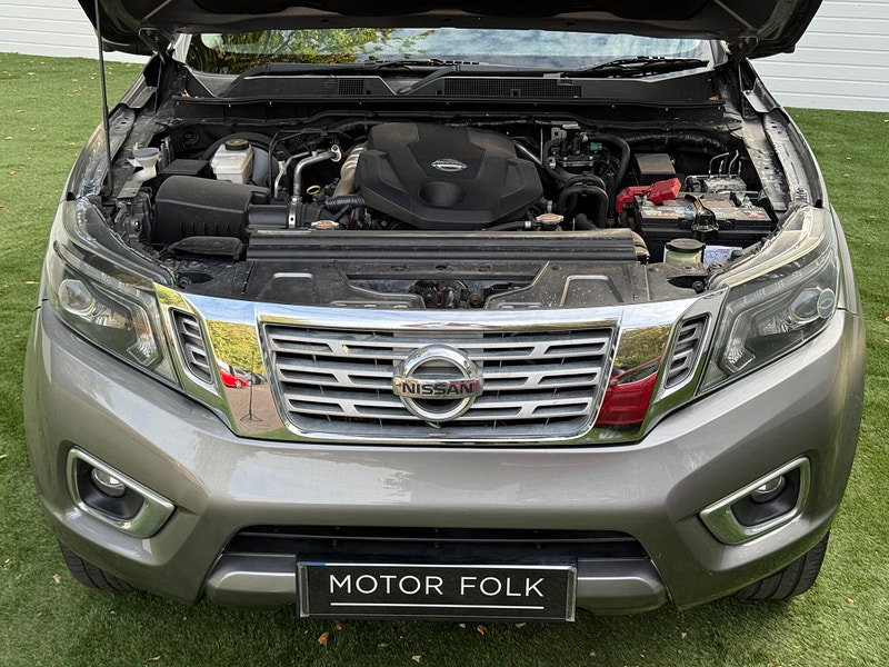Nissan Navara 2.3 dCi Tekna Auto 4WD Euro 6 4dr