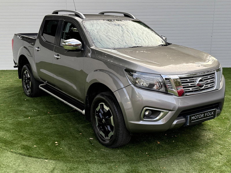 Nissan Navara 2.3 dCi Tekna Auto 4WD Euro 6 4dr