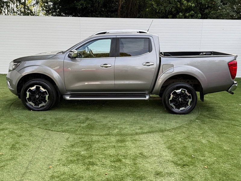 Nissan Navara 2.3 dCi Tekna Auto 4WD Euro 6 4dr