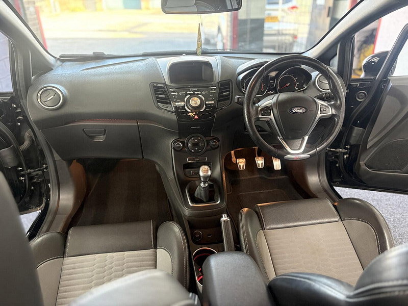 Ford Fiesta 1.6 T EcoBoost ST-3