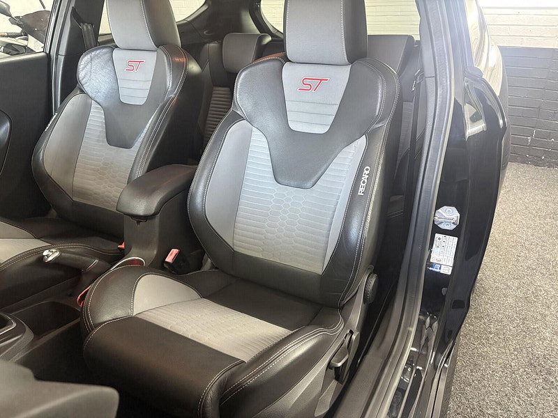 Ford Fiesta 1.6 T EcoBoost ST-3
