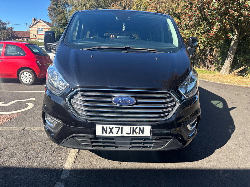 2021 Ford Tourneo Custom in Black, photo 2 of 18