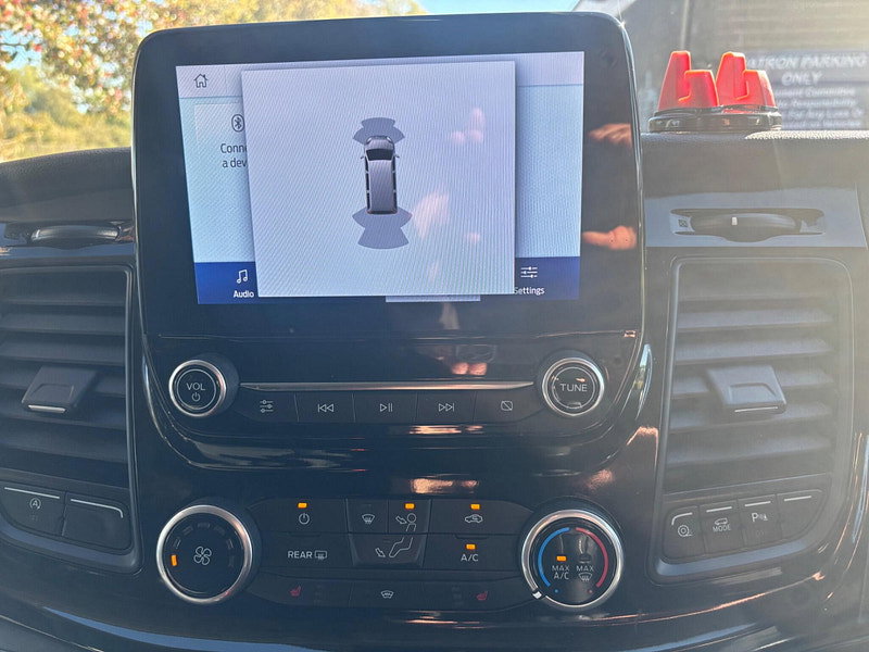 2021 Ford Tourneo Custom in Black, photo 12 of 18