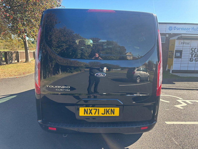 2021 Ford Tourneo Custom in Black, photo 6 of 18