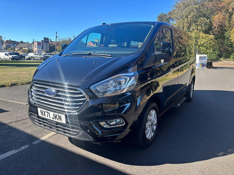 2021 Ford Tourneo Custom in Black, photo 3 of 18