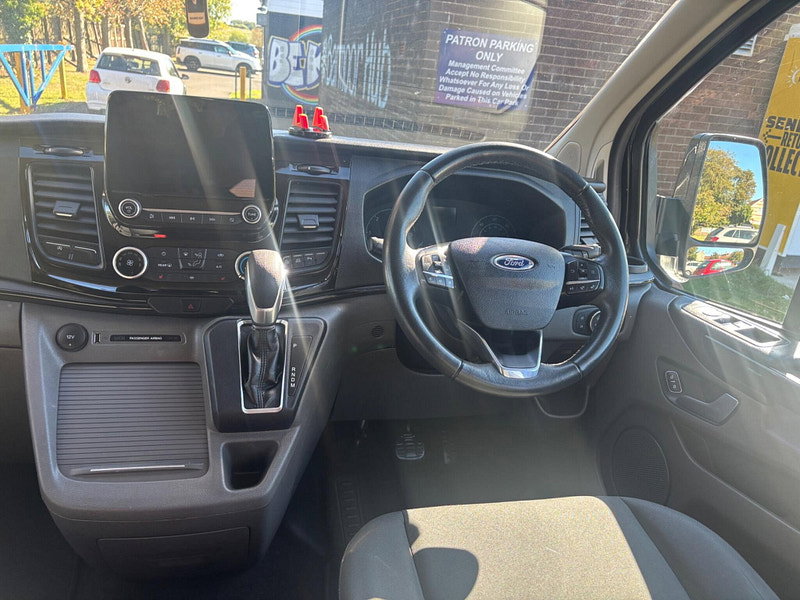 2021 Ford Tourneo Custom in Black, photo 10 of 18