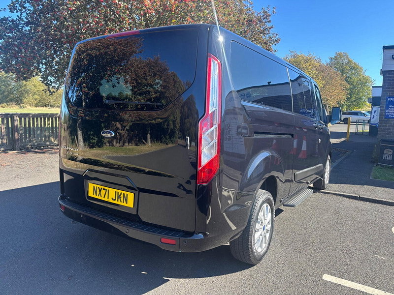 2021 Ford Tourneo Custom in Black, photo 7 of 18
