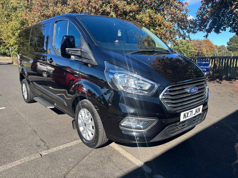 2021 Ford Tourneo Custom in Black, photo 1 of 18