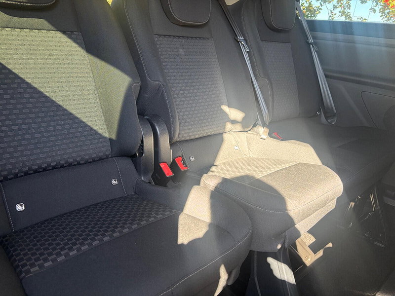 2021 Ford Tourneo Custom in Black, photo 17 of 18