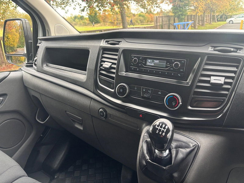 2018 Ford Transit Custom in White, photo 14 of 14
