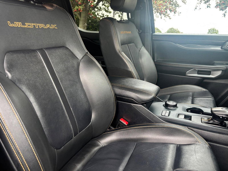 2023 Ford Ranger in Black, photo 17 of 19
