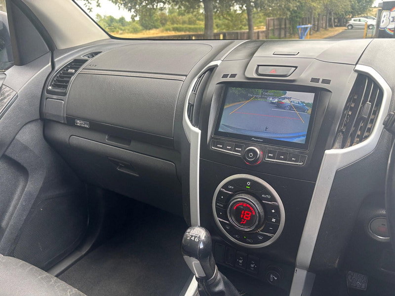 2019 Isuzu D-Max in Grey, photo 12 of 15