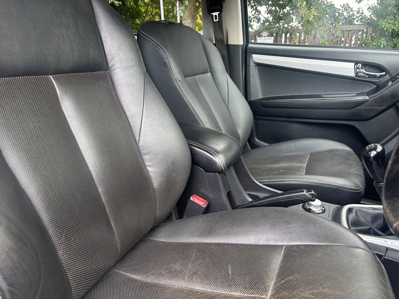 2019 Isuzu D-Max in Grey, photo 13 of 15