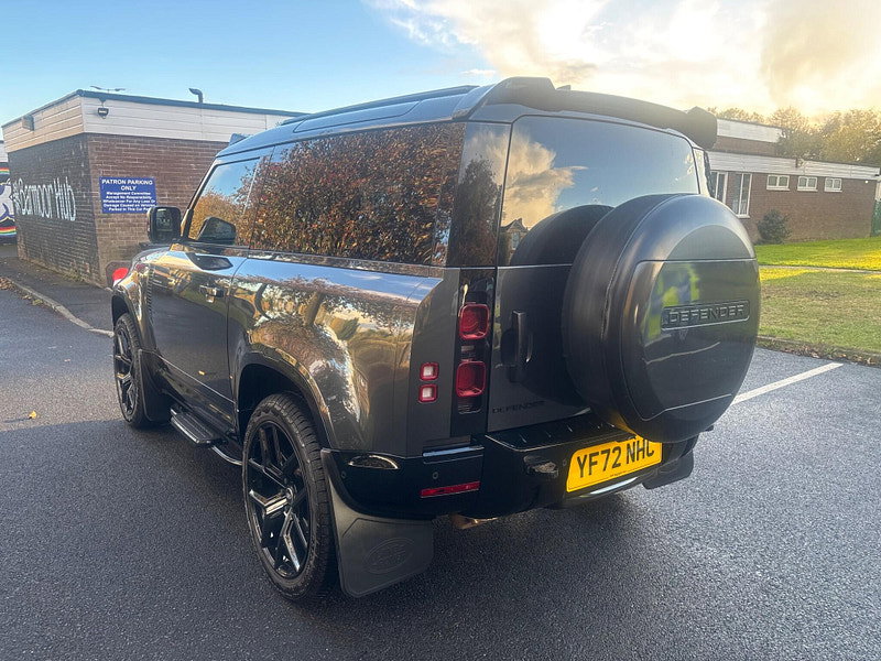 2022 Land Rover Defender 90 in Grey, photo 7 of 16