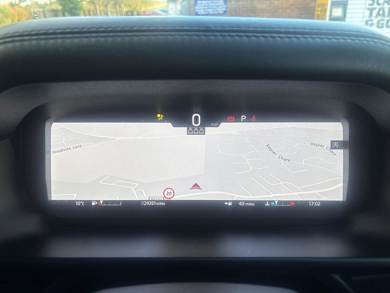 2022 Land Rover Defender 90 in Grey, photo 14 of 16