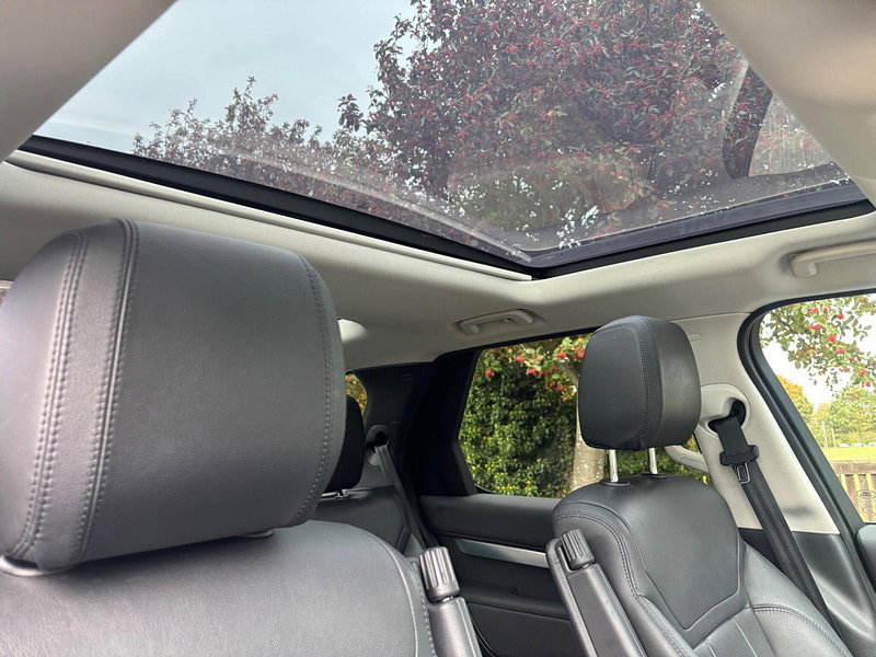 2019 Land Rover DISCOVERY in Grey, photo 19 of 19
